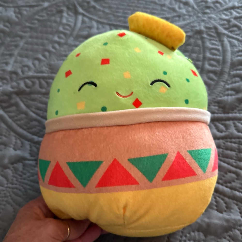 Squishmallows  8 Inch Gideon The Guacamole